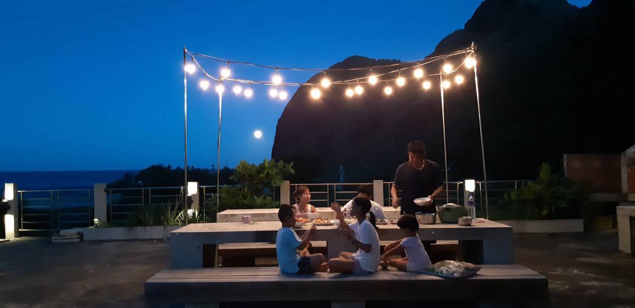 Shiacare Hostel 緑島郷 エクステリア 写真